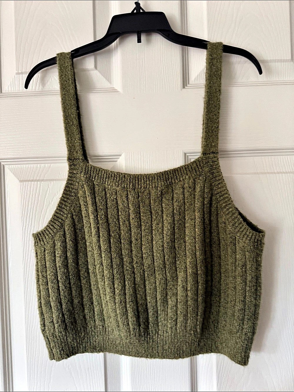 Wild Fable Ribbed Cropped Tank Top in Green Large Like New